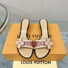 Louis Vuitton Slippers